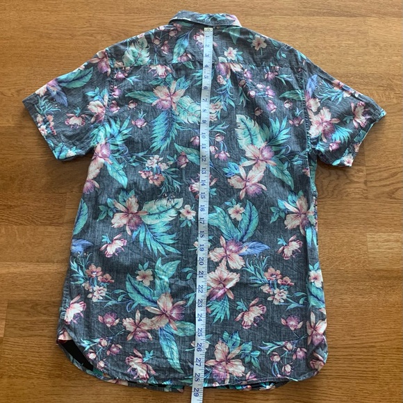Denim & Flower Short Sleeve Hawaiian Print Shirt Size Medium - Picture 6 of 8
